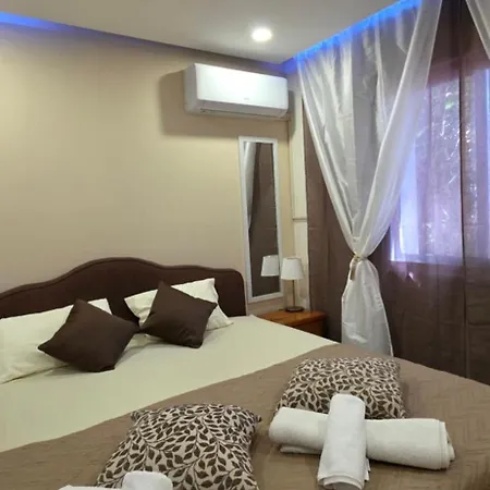 Crismari Napa Apartman *