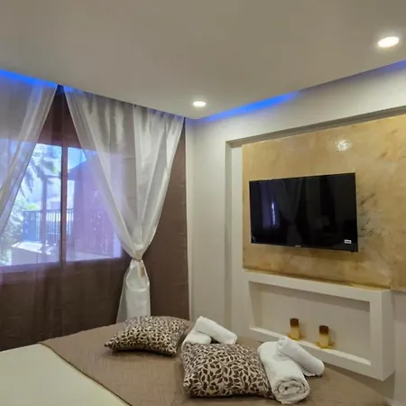 Crismari Napa Apartman Ajía Nápa